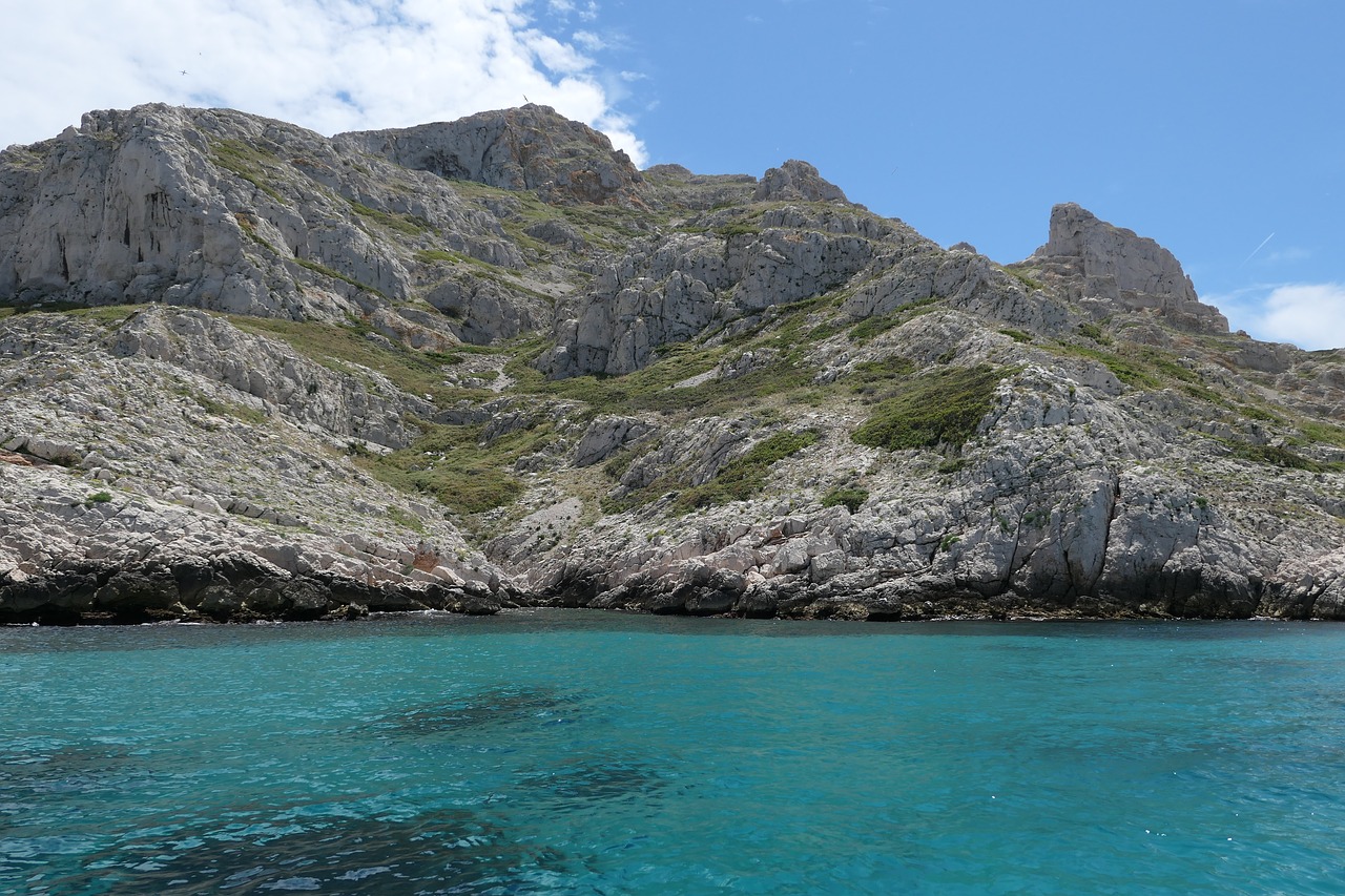 La Méditerranée, mer la plus polluée d'Europe, selon l'Ifremer