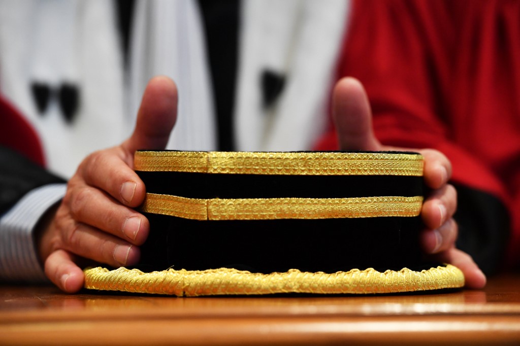 La cour d'appel de Nouméa renvoie à octobre sa décision d'extrader ou pas un Chinois