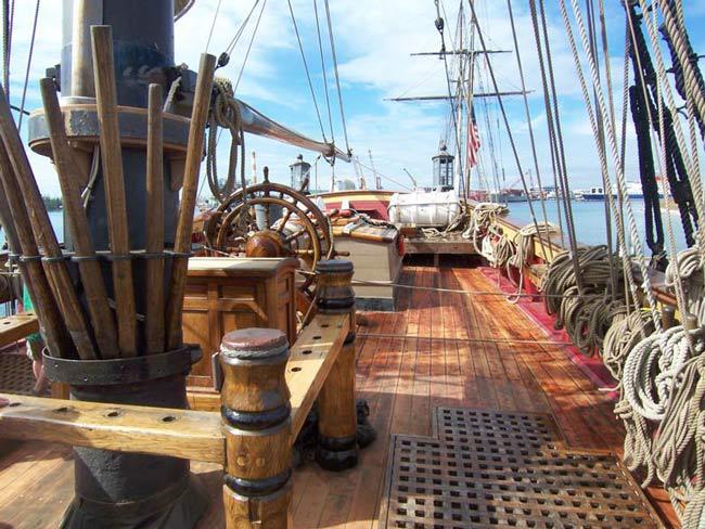 Deux conférences sur la Bounty auront lieu dimanche 28 juillet au fare suisse.