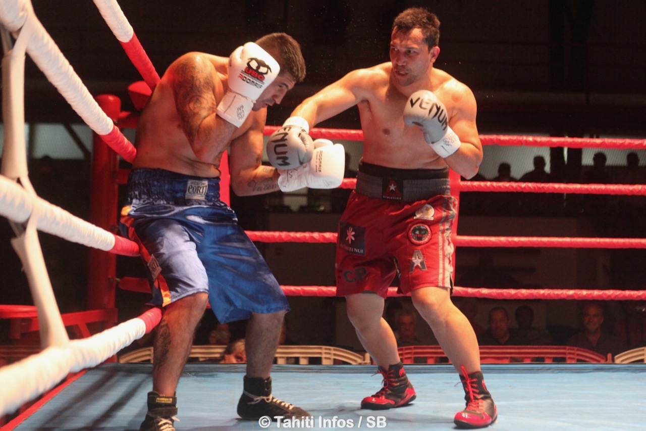 Cédric Bellais, en rouge, s'est imposé face à l'Argentin