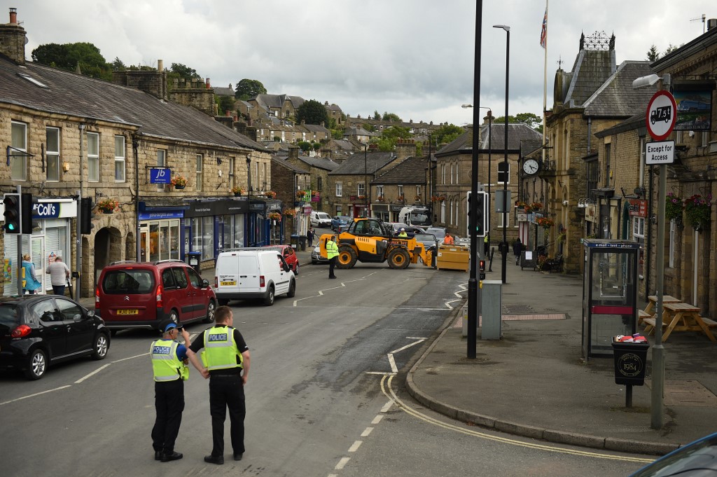 Ville anglaise menacée par la rupture d'un barrage: les habitants rentrent chez eux