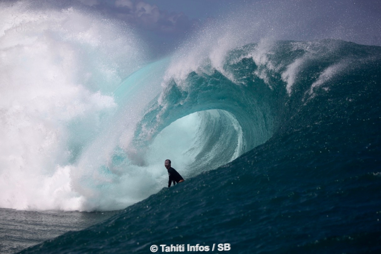 Ryan Gallina, Hawaiien résident à Teahupo' depuis des années...
