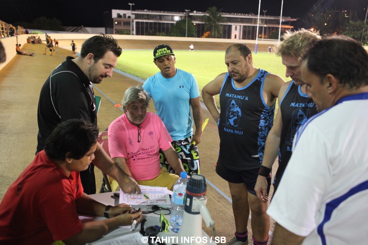 Laurent Tardieu, en rose, est devenu le nouveau président de la PPR