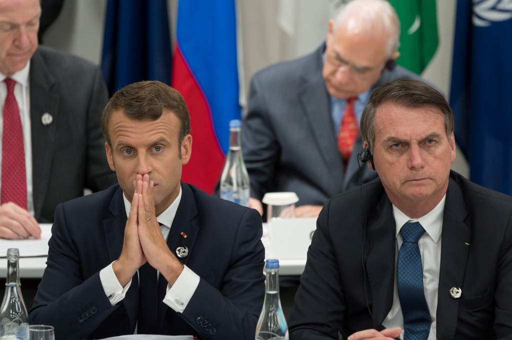 Bolsonaro exige que Macron "retire ses insultes" avant de discuter de l'aide du G7
