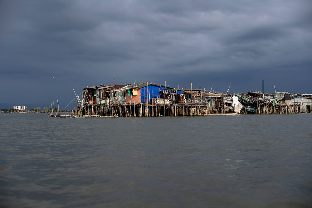 Aux Philippines, ces villages qui s'enfoncent inexorablement dans le sol