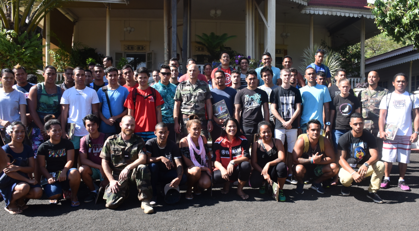Cinquante jeunes Polynésiens ont signé vendredi leur lettre d'engagement pour l'armée de terre.