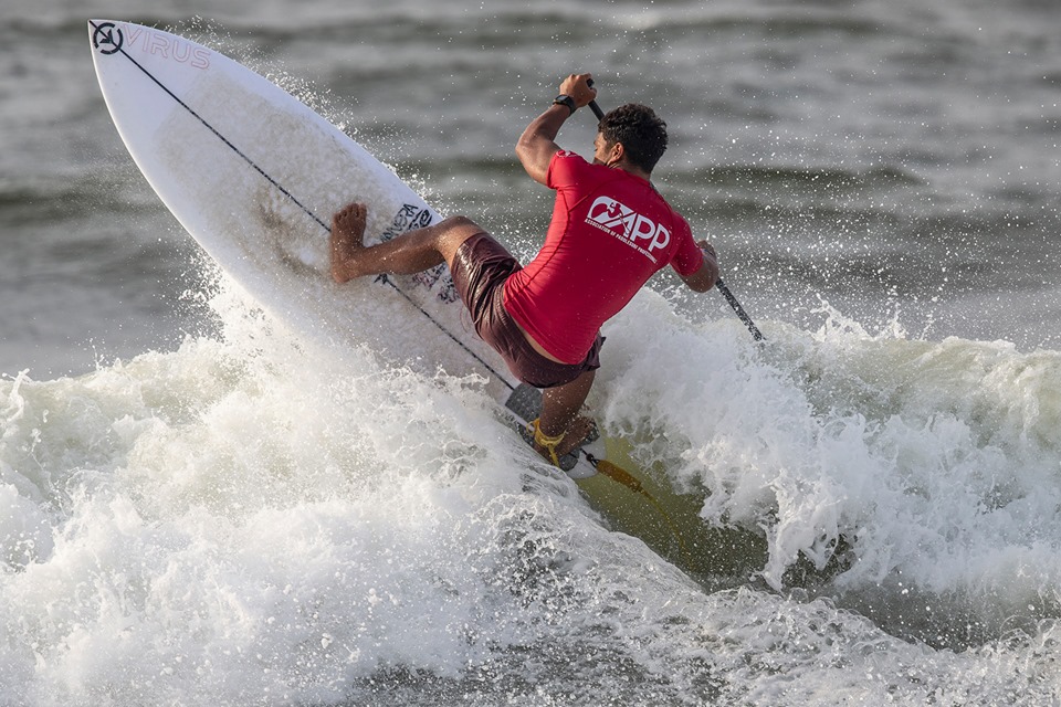 Poenaiki Raioha a su tirer son épingle du jeu même dans de petites vagues