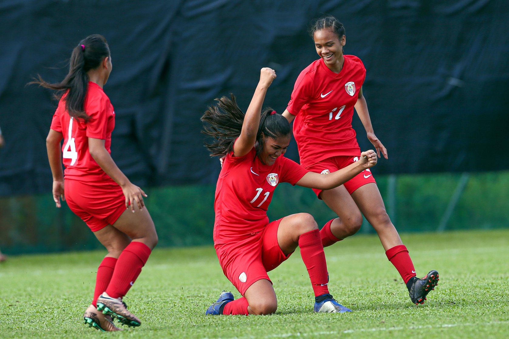 Beaucoup de buts dans ce tournoi pour Tahia Tamarii qui reproduit ici le célèbre geste de Marama Vahirua