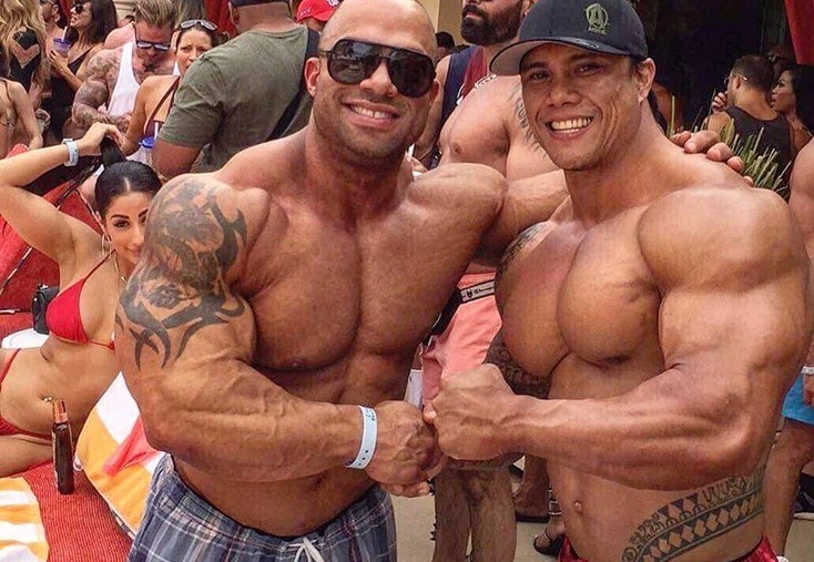 Tauhiro Yip lors de la pool party qui a suivi l'évènement