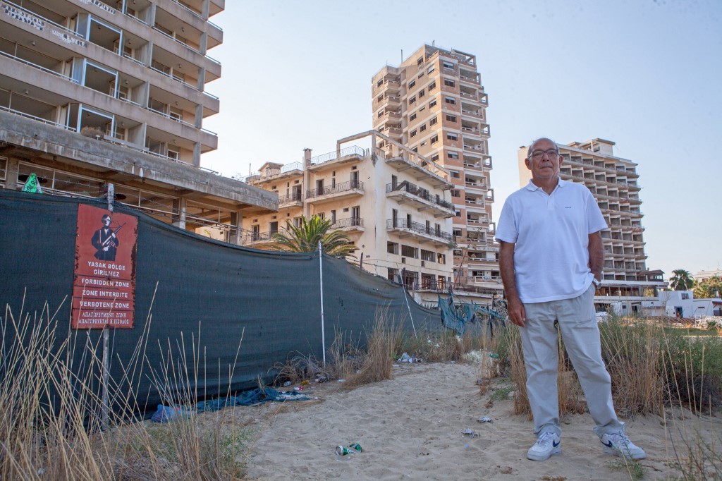 Reconstruire Varosha, ville fantôme depuis 45 ans: un défi "titanesque"