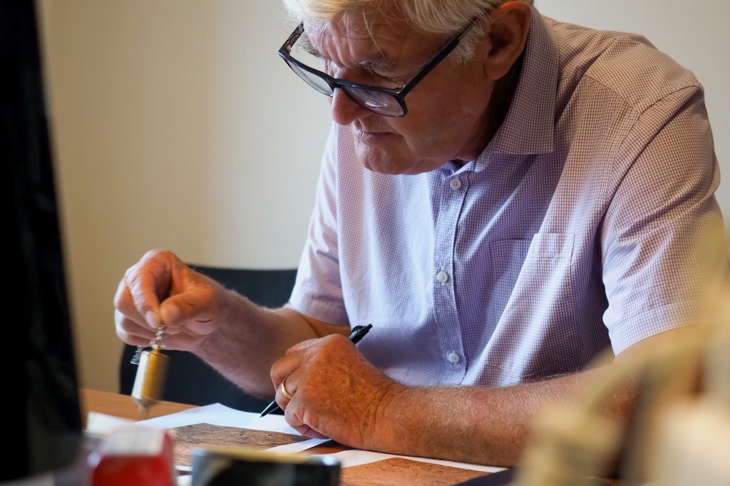 Face à la sécheresse, le sourcier appelé à la rescousse