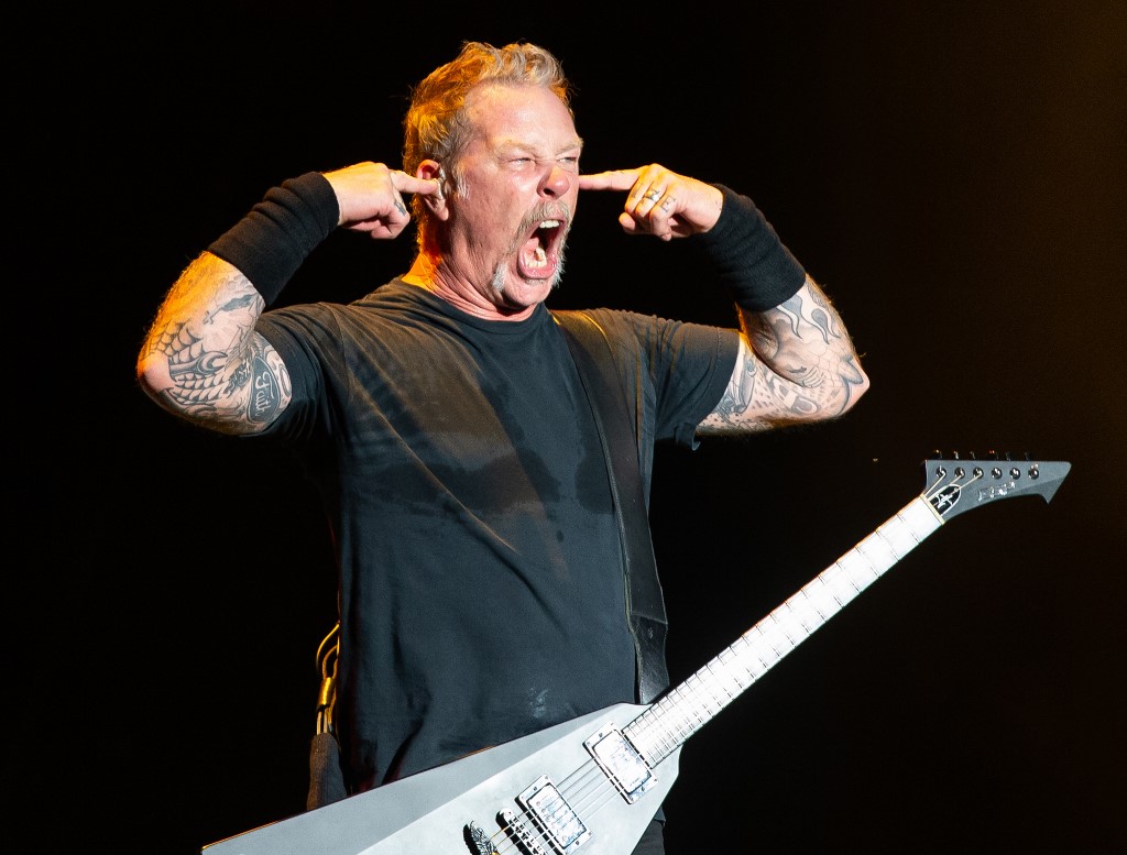 Le chanteur de Metallica entre en cure de désintox, tournée annulée