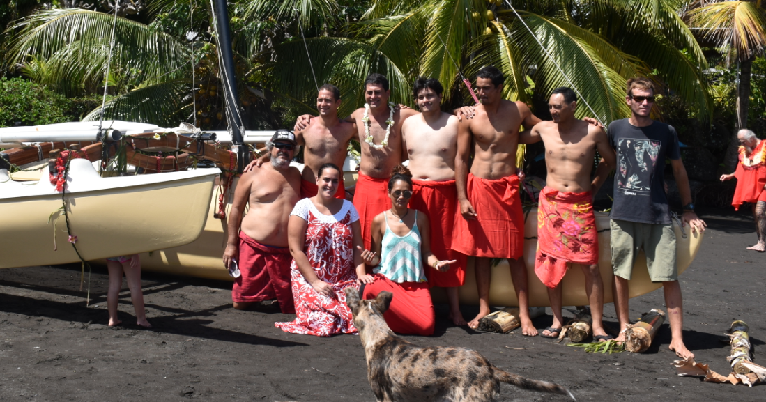 Hiro, Axel et Teihotu et les copains qui les ont aidés dans cette belle aventure.