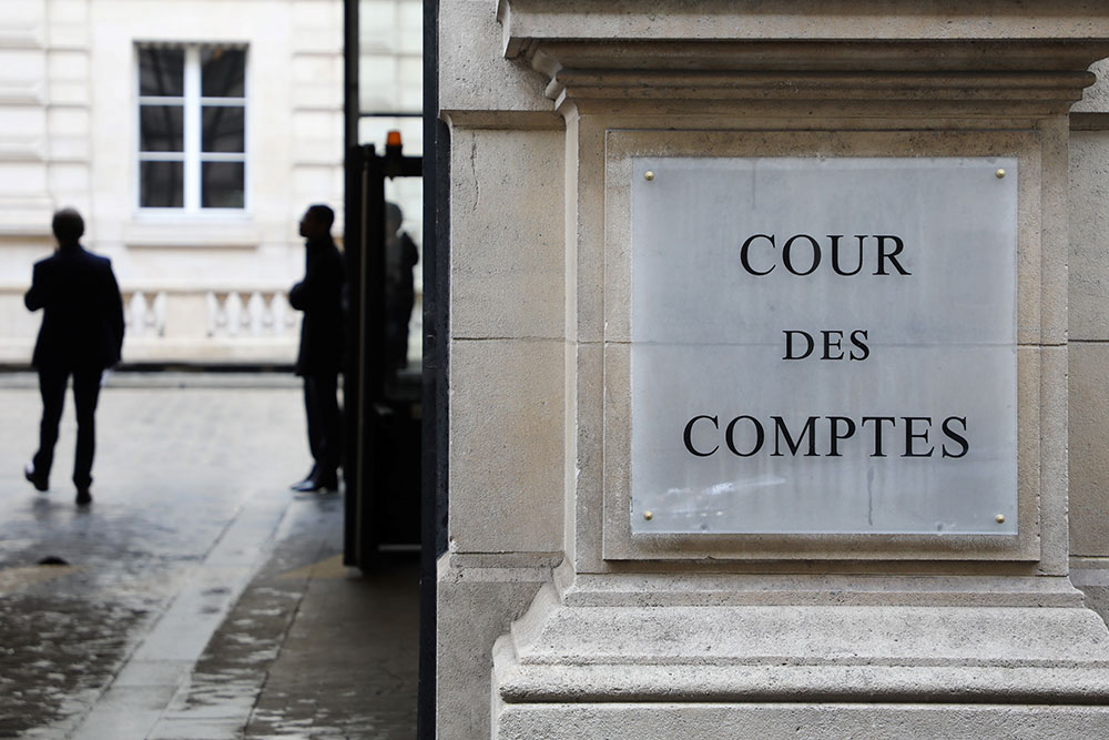 Sécu: la Cour des comptes veut "accélérer" le retour à l'équilibre