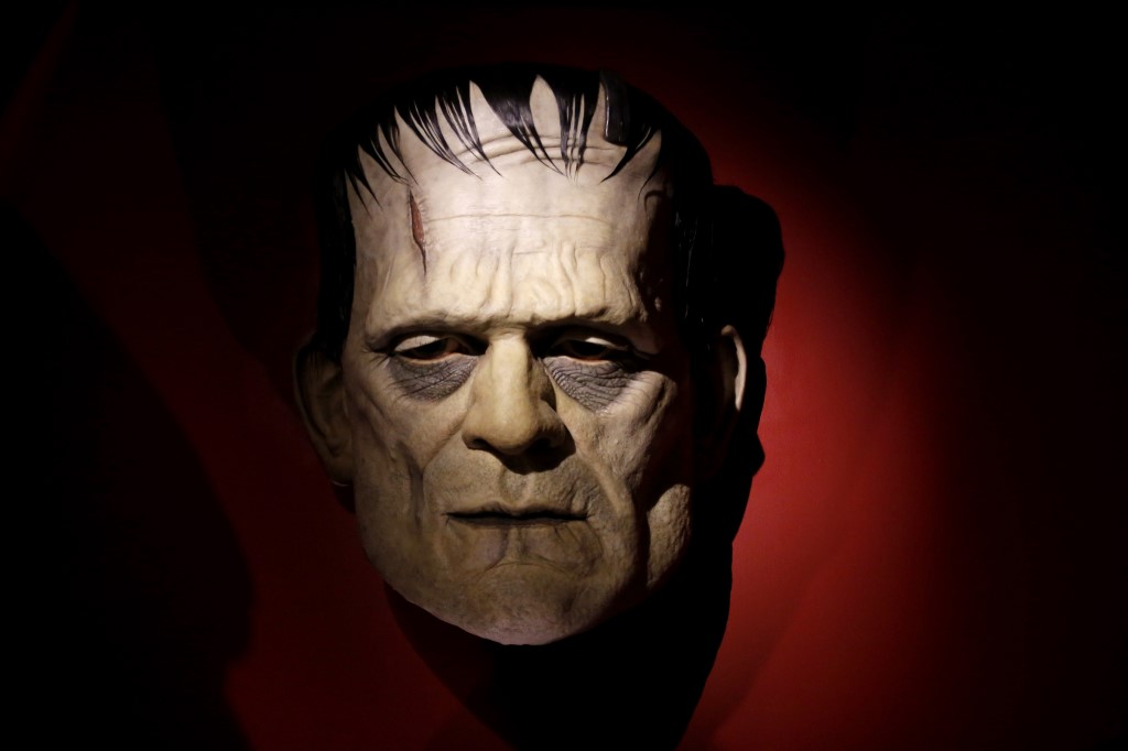Un musée de Los Angeles dévoile pour Halloween la science derrière "Frankenstein" ou "La Momie"
