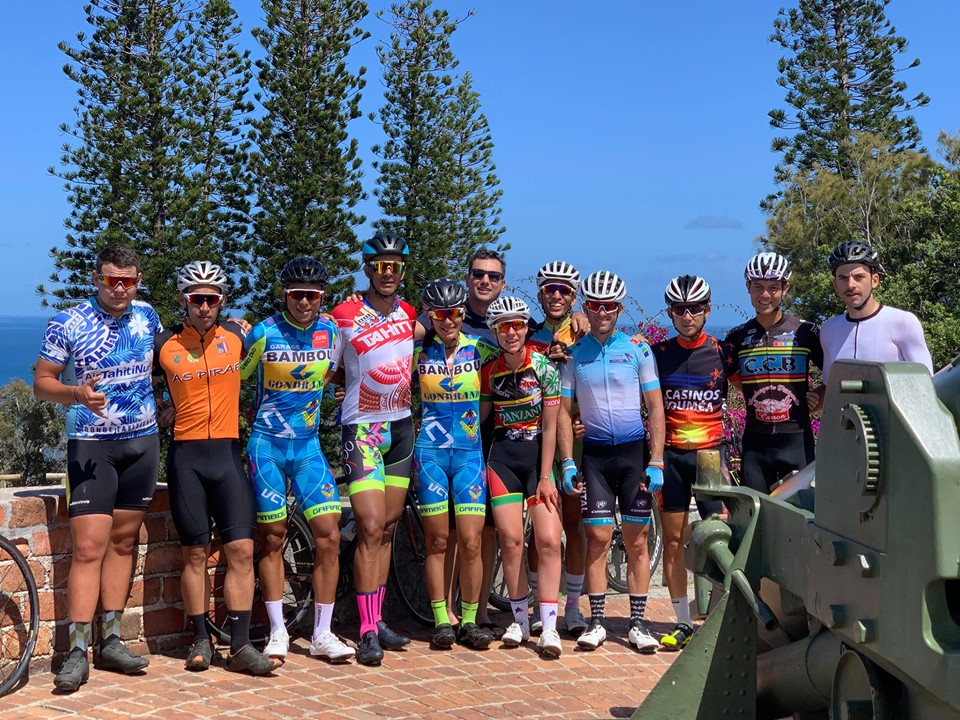 La sélection de Tahiti de cyclisme est en Nouvelle-Calédonie
