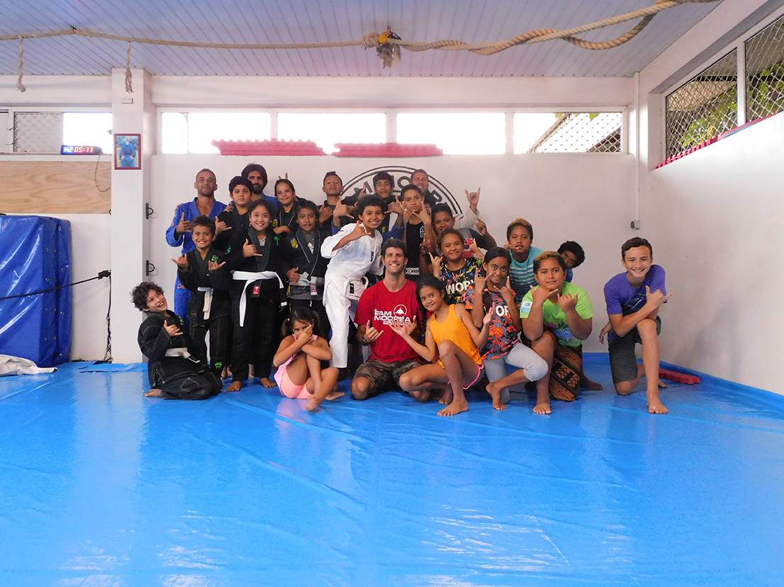 Jusqu’au mois de décembre, ces jeunes s’entraineront aux côtés des licenciés de l’association Team Moorea.