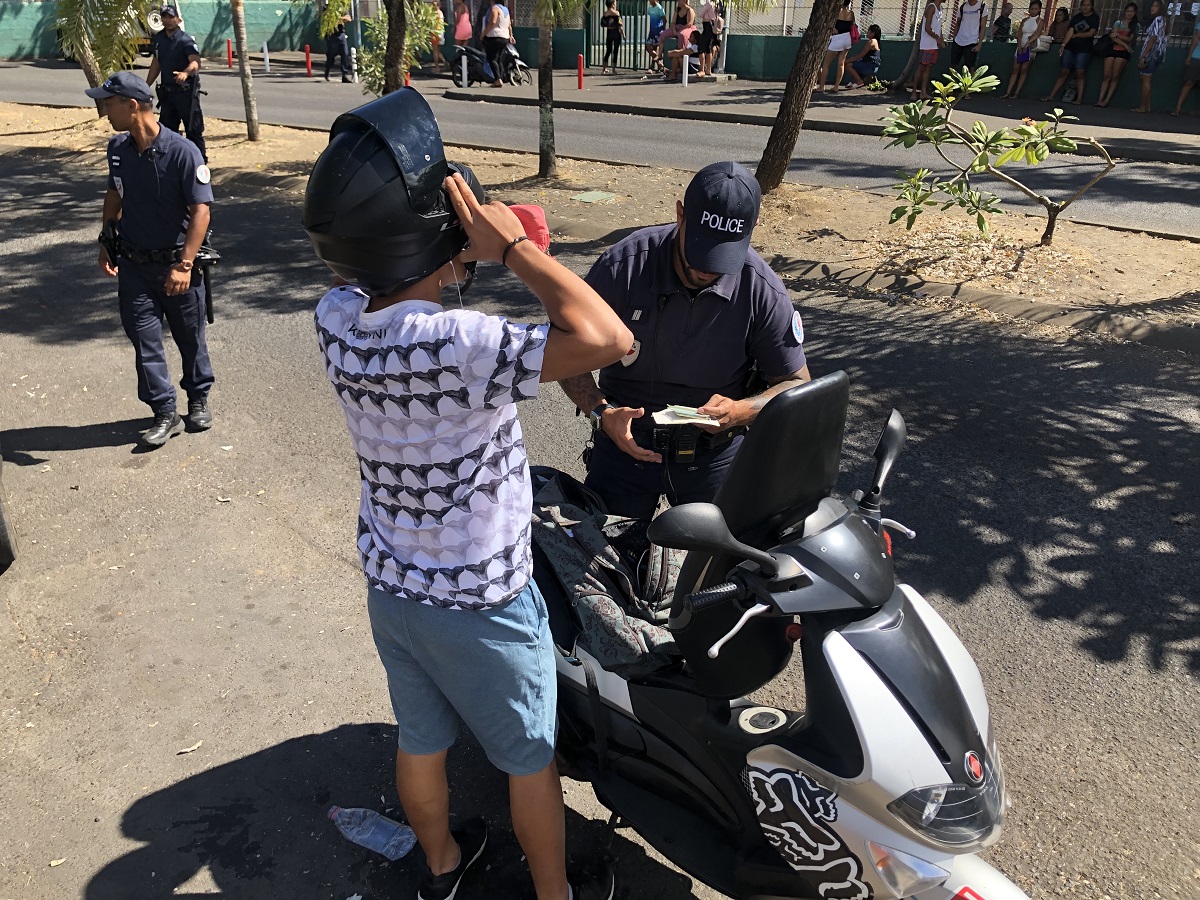 15 policiers et deux douaniers ont été mobilisés mercredi aux abords des lycées du Diadème, de Bon Bosco et du collège Maco Tevane.