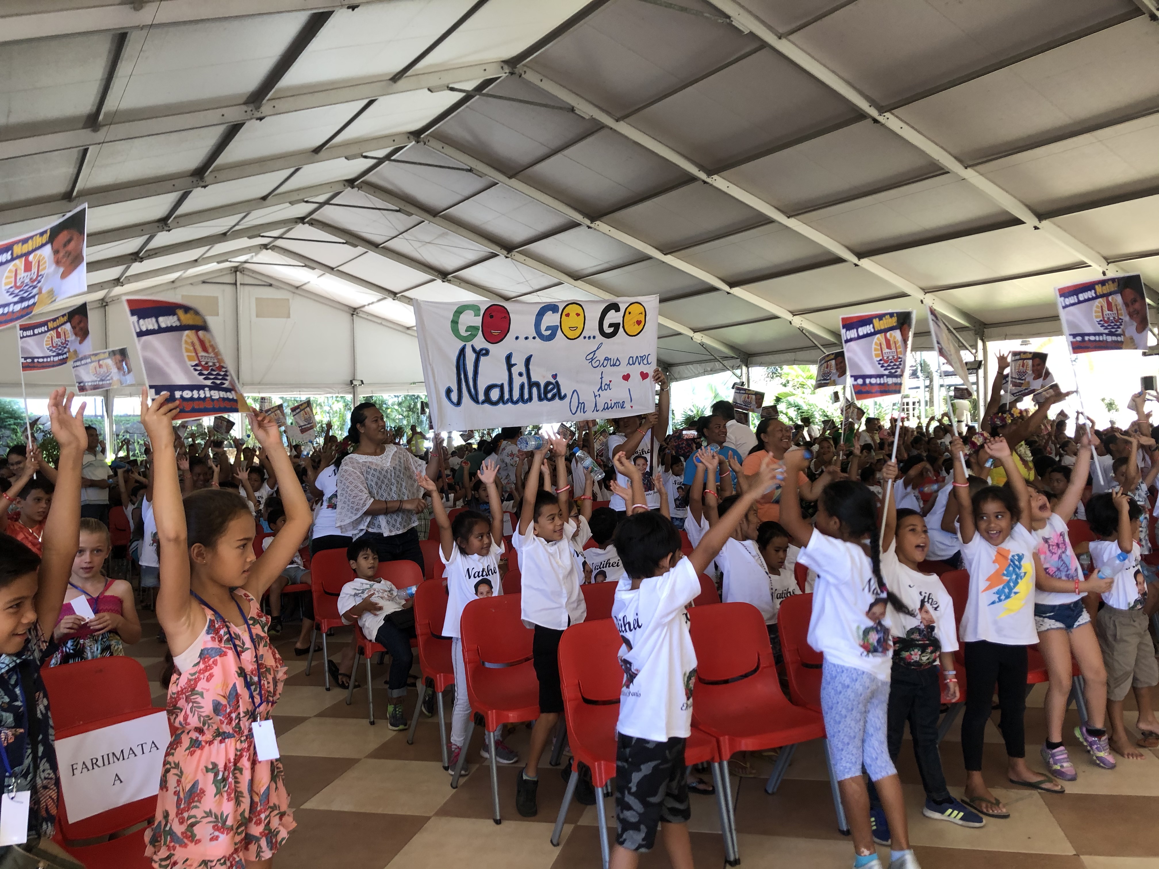 Les "Natihei, Natihei, Natithei" n'ont cessé de résonner vendredi sous le chapiteau de la Présidence.