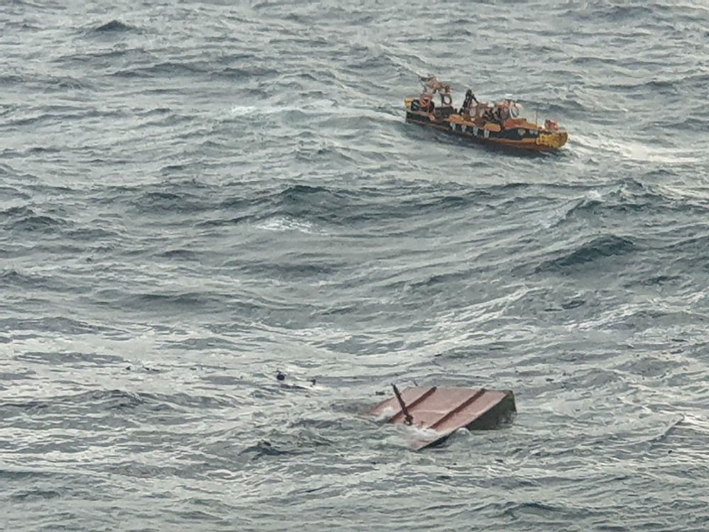 Corée du Sud: un mort, 11 disparus dans l'incendie d'un bateau de pêche