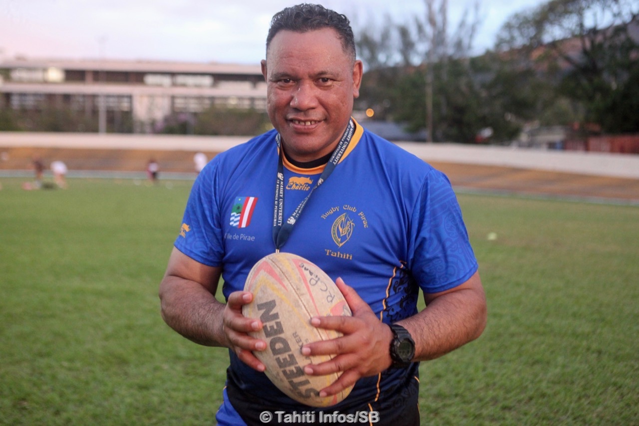 Ofisa Tonu'u est d'origine Samoane