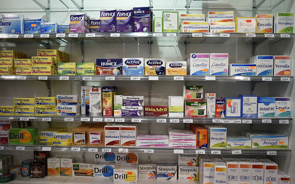 Mal de gorge bénin: gare aux risques allergiques causés par certains médicaments