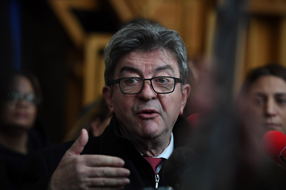 Mélenchon condamné à trois mois avec sursis pour la perquisition houleuse à LFI