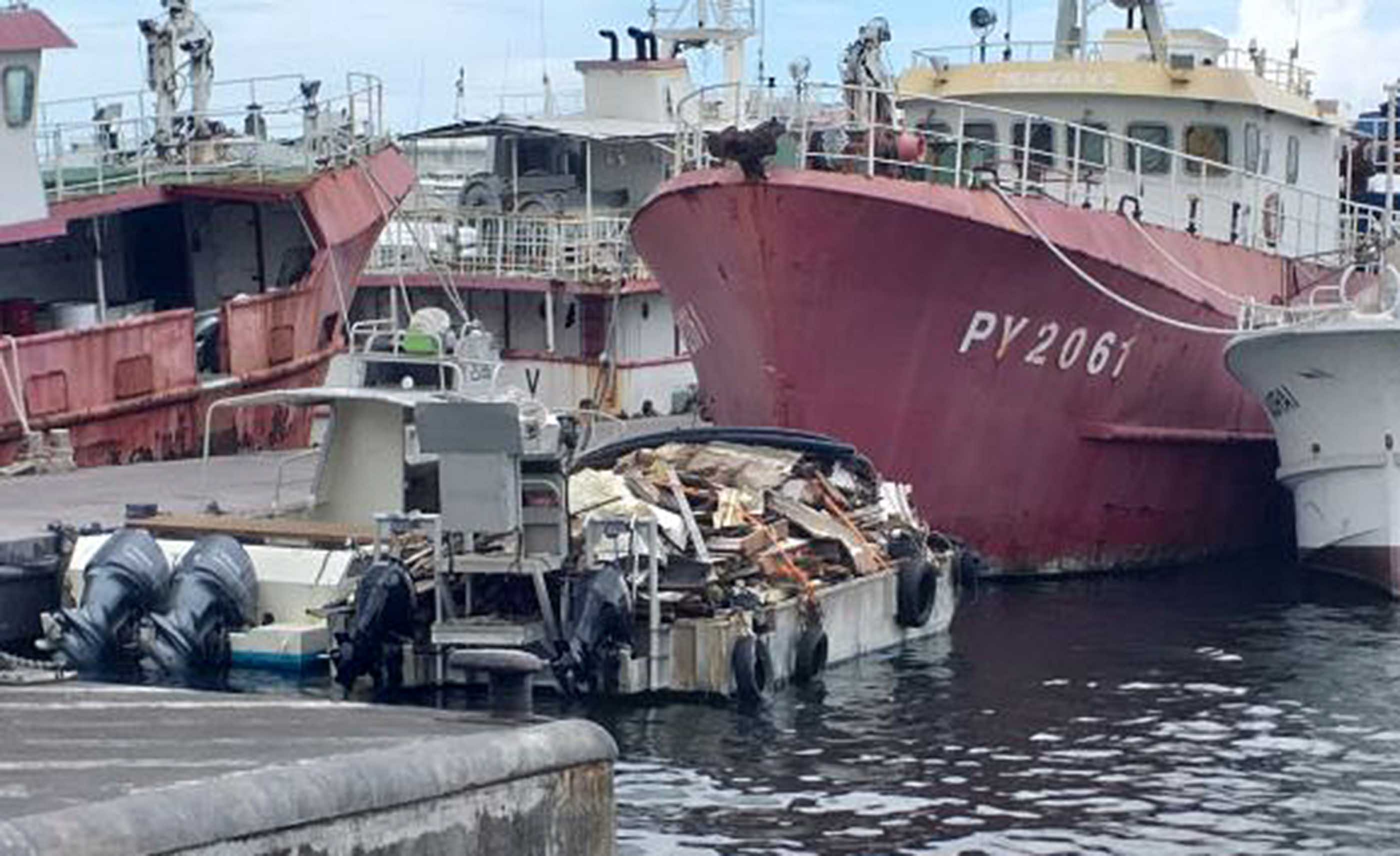 Le voilier abandonné de Moorea totalement démantelé