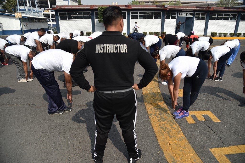 Mexico met à la diète ses policiers un peu trop enveloppés