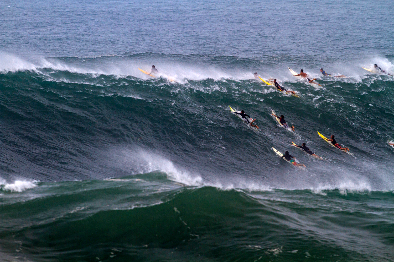 La compétition sera lancée dès que les vagues seornt de plus de six mètres