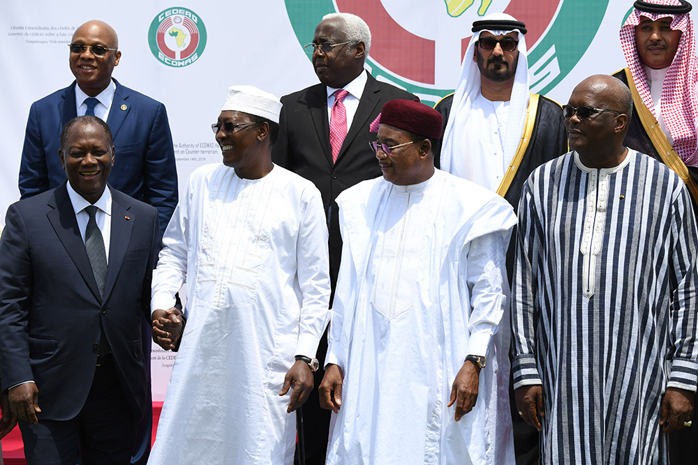 Macron réunit le G5 Sahel pour resserrer le front anti-jihadiste