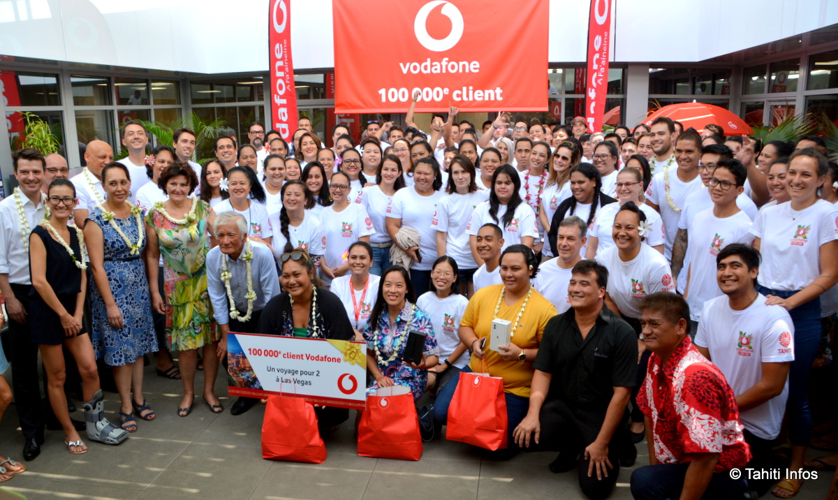 Vodafone a dépassé les 160 salariés, qui se sont réunis ce jeudi pour fêter les 100 000 clients de l'opérateur