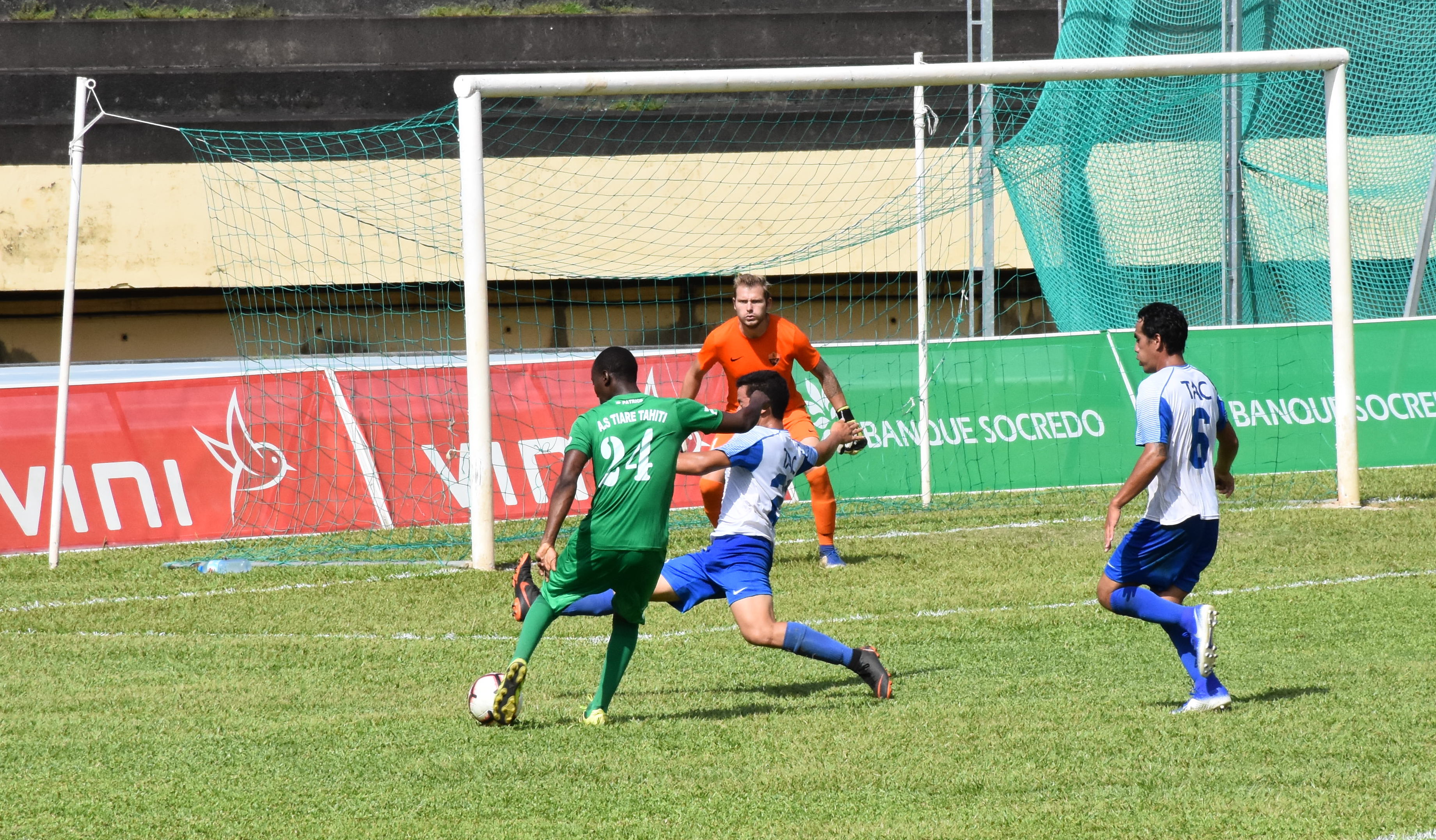 Bio Odo Chabi, nouvelle attaquant béninois de l'AS Tiare Tahiti, a joué son premier match samedi sous ses nouvelles couleurs et a participé au succès de son équipe.