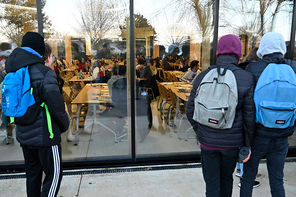 Début des épreuves du nouveau bac, perturbées dans une poignée de lycées