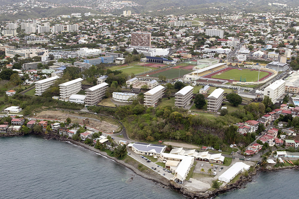 Antilles: forte mobilisation dans l'éducation contre la réforme du bac et des retraites