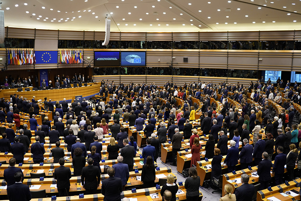 Larmes et adieux en attendant le vote du Parlement européen sur le Brexit
