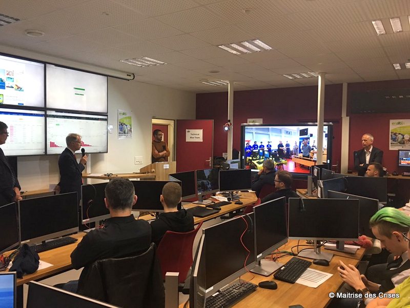 La Blue Team polynésienne a réussi à prendre le relai de l'équipe métropolitaine et à contrer les hackers pendant plus de 13h d'attaques intenses.