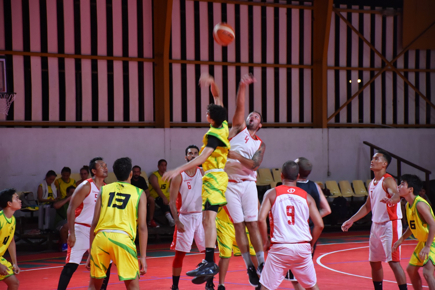 Après une entame de match compliquée face aux jeunes talents de SDJ, les champions en titre ont mis la machine en route pour s'imposer assez facilement.