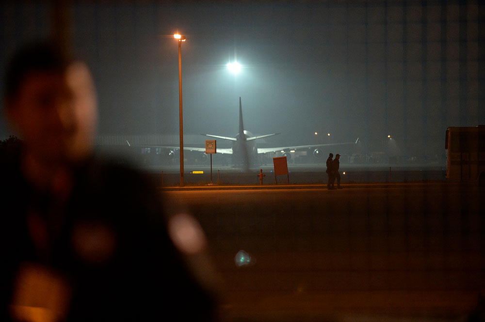 Turquie: un avion se brise en deux après une sortie de piste à Istanbul