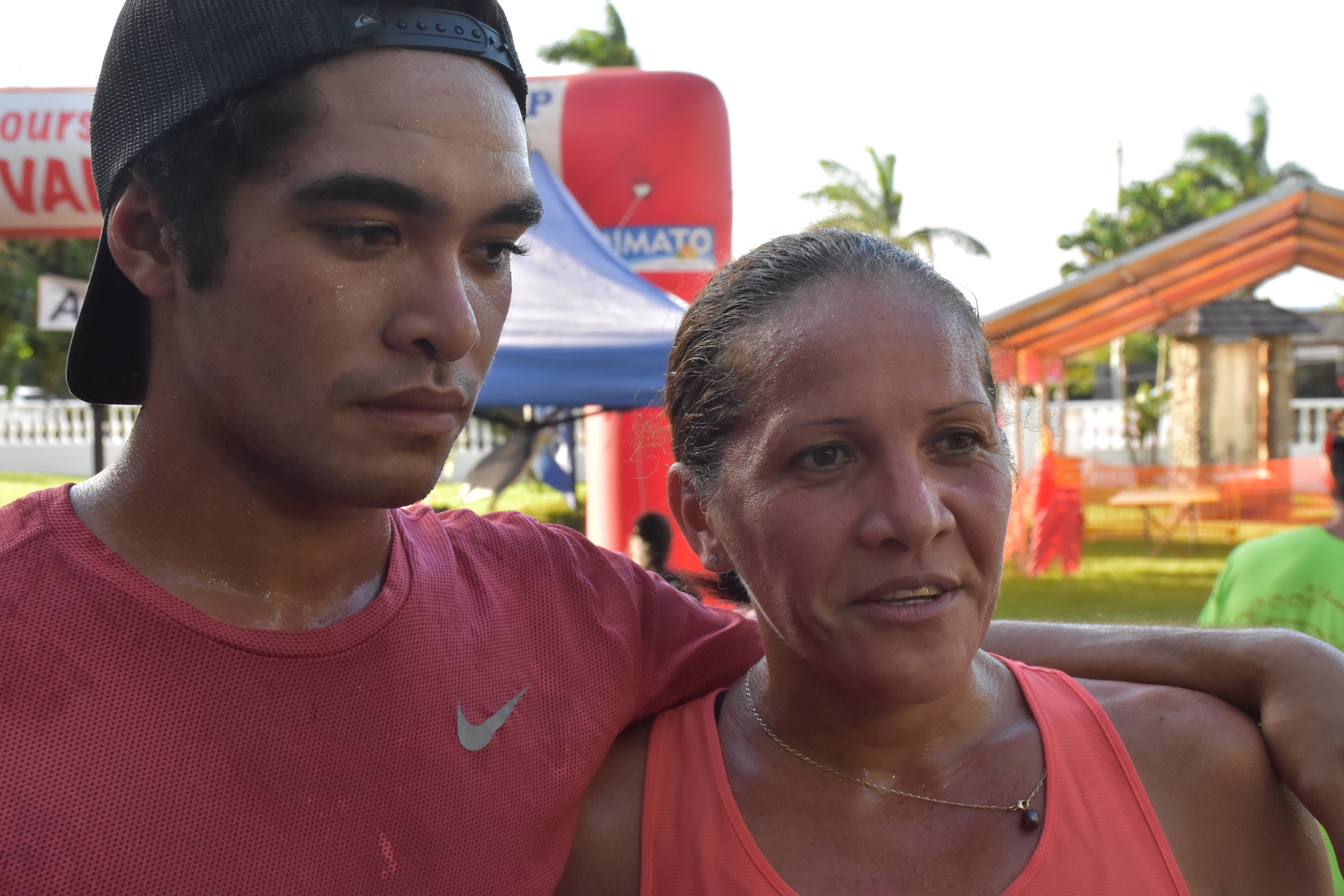 Le duo gagnant. Jason Papaura, 21 ans, et sa mère Sandra Papaura, 41 ans.