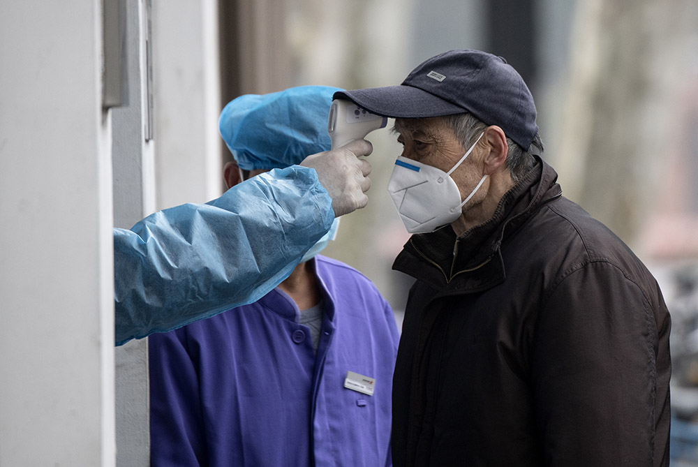 Coronavirus : près de 1.400 morts en Chine, dont six membres du personnel soignant