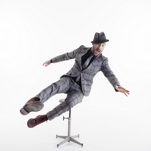 Charlie Winston vient chanter "Square 1" à Tahiti