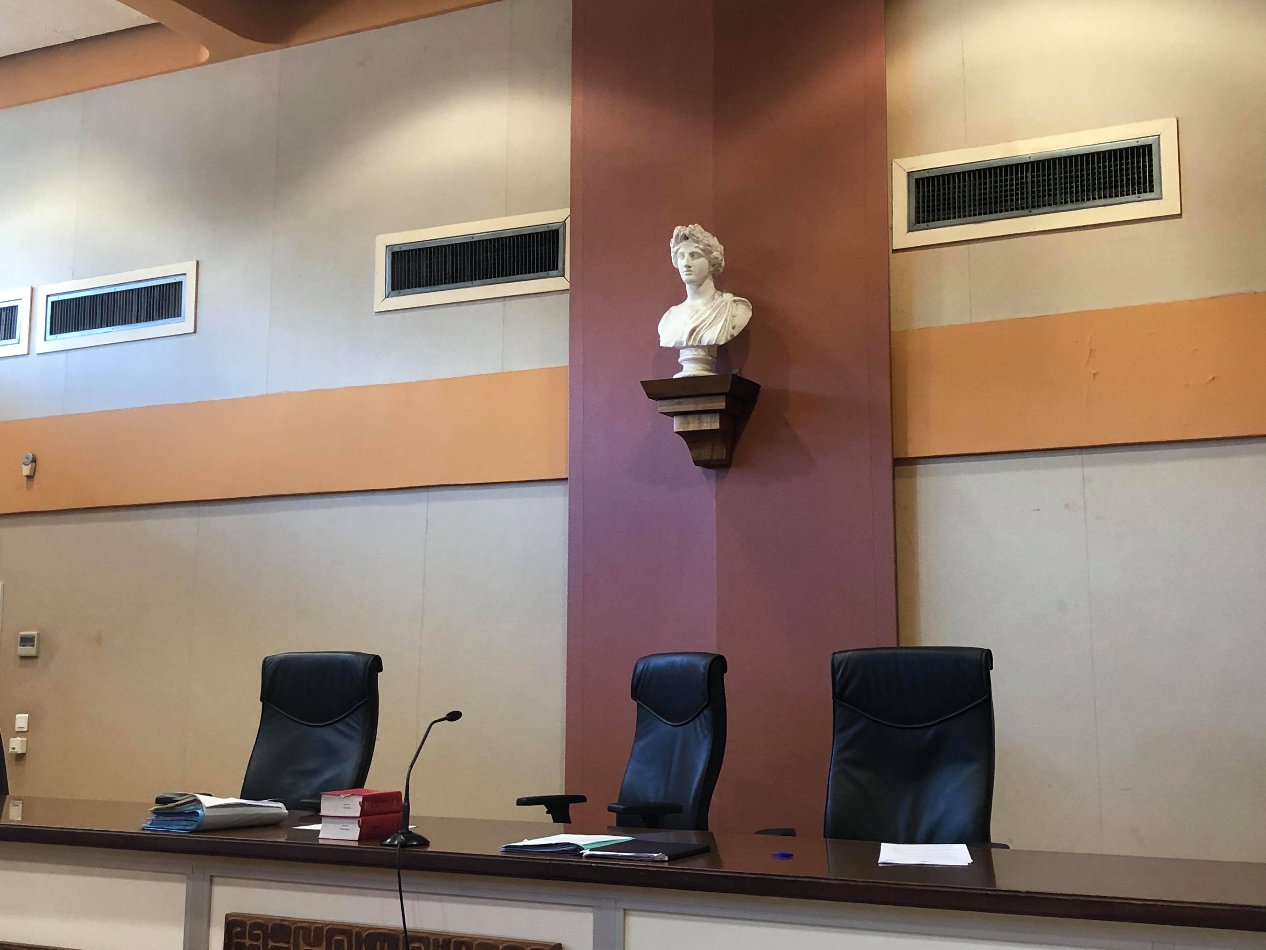 Coupe-coupe et agression sexuelle