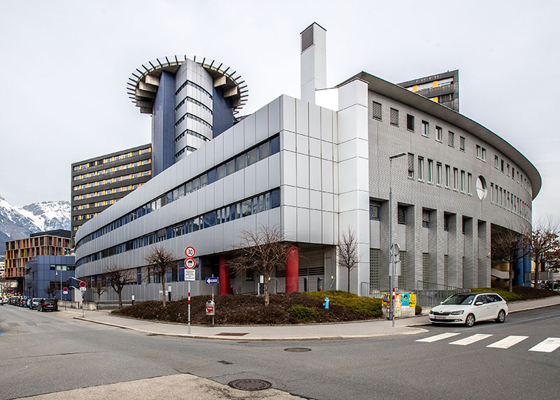 Virus: la contagion hors de Chine fait craindre une pandémie