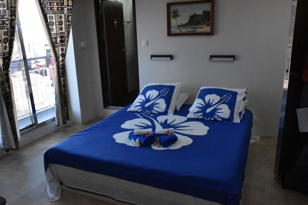 Le Tuha'a Pae IV drague les touristes