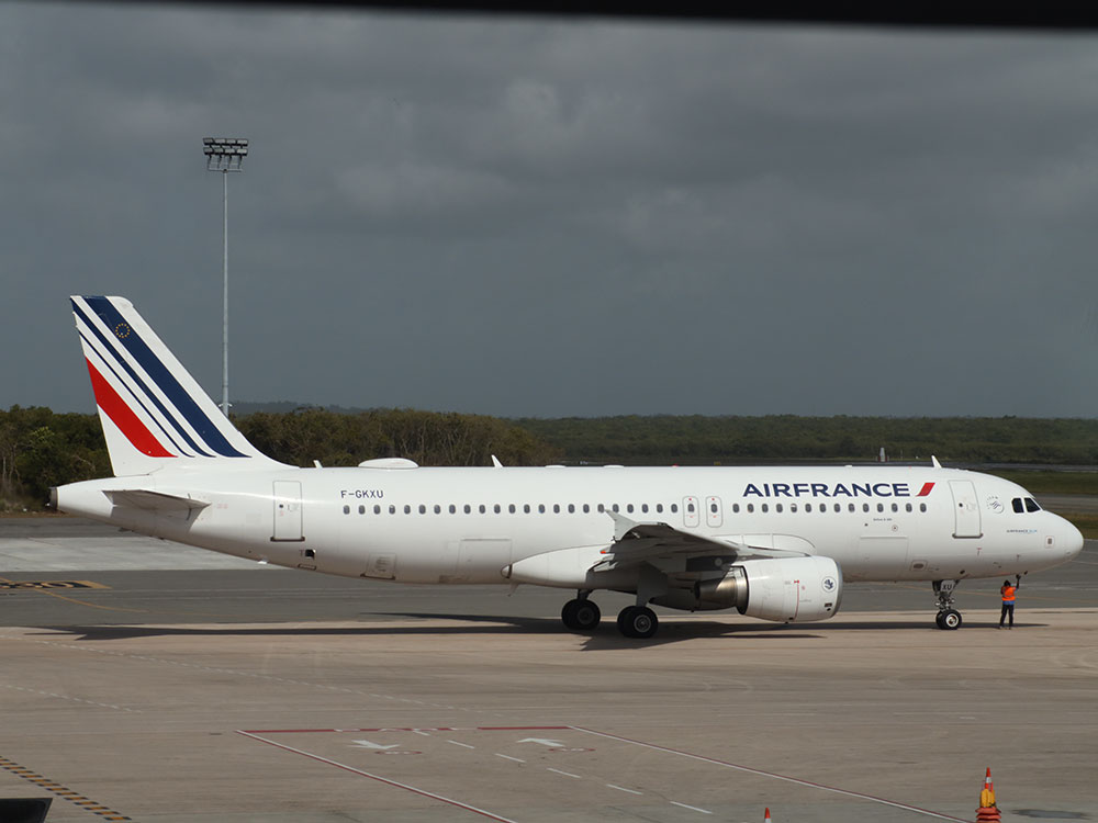 Coronavirus: manifestation en Martinique pour des contrôles des touristes