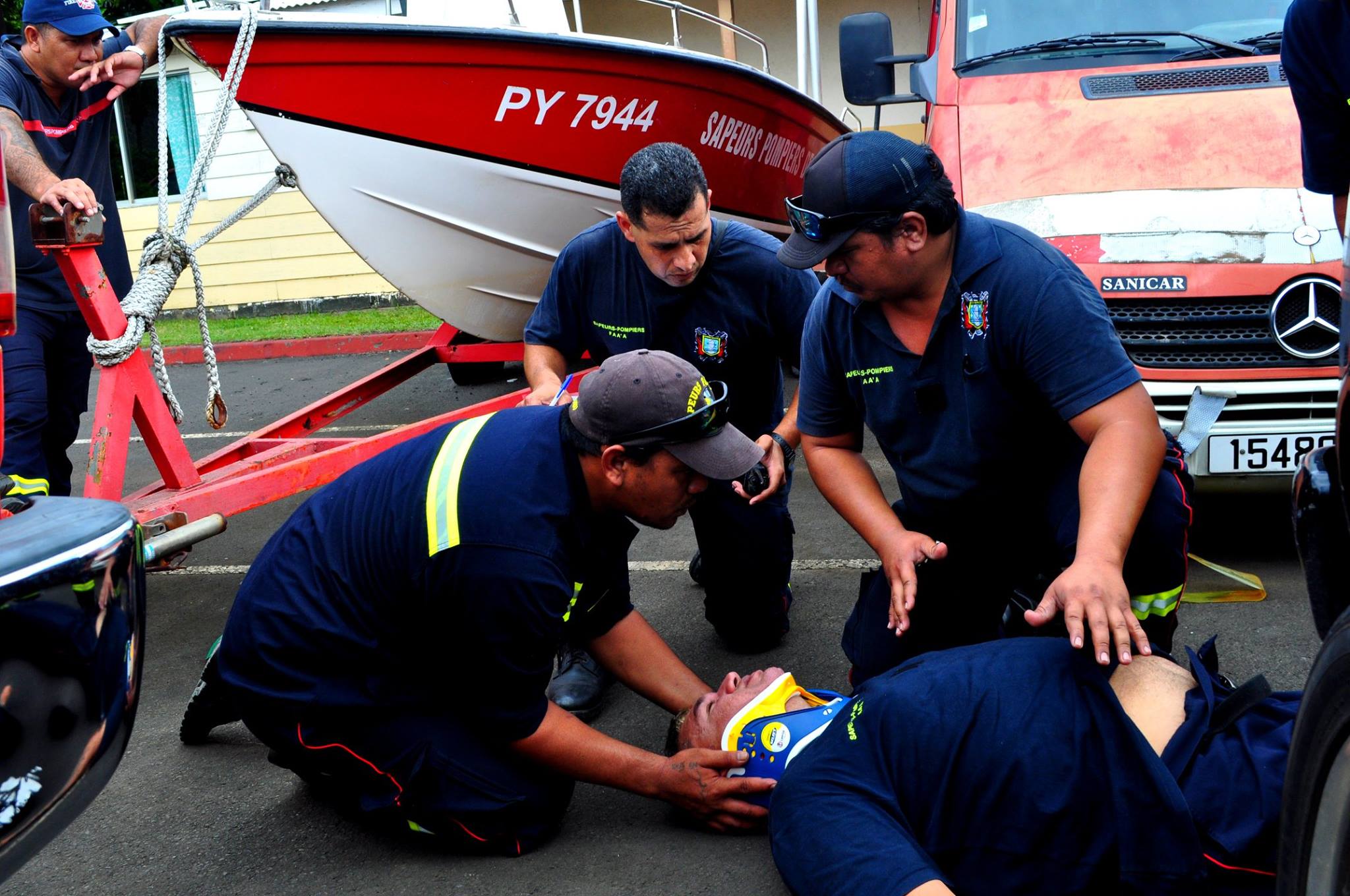 Les pompiers tirent la sirène d'alarme