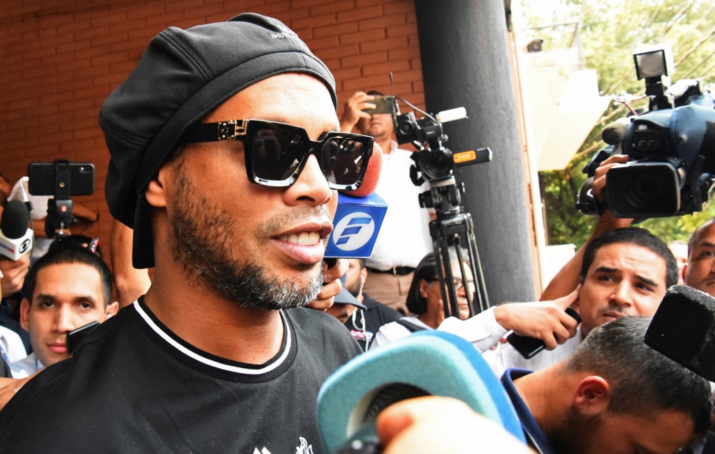 Ronaldinho reste en prison au Paraguay