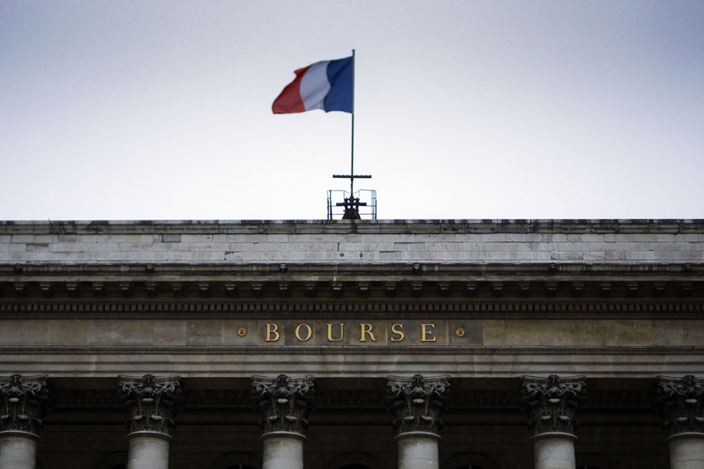 La Bourse de Paris en chute libre à l'approche d'une récession (-11,4%)