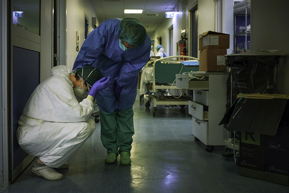 Coronavirus: 800 décès quotidiens en Italie, nouvelle vague en Asie, l'Amérique latine se confine